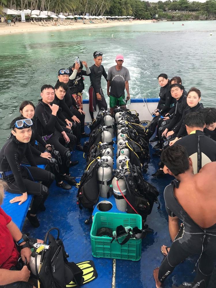 Baywatch Dive Resort 邦劳 外观 照片